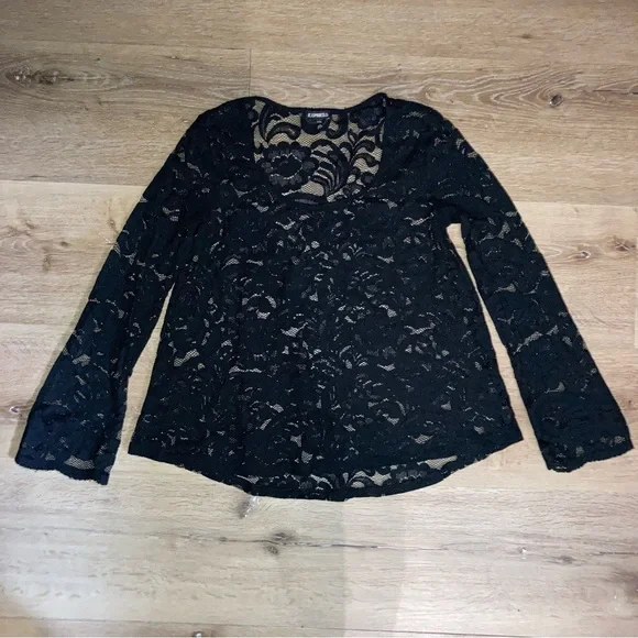 Express Womens Black Sheer Lace Top
Size Small Y2K 90s Whimsigoth Fairy Grunge - Picture 6 of 13